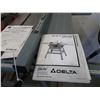 Image 5 : Delta 10" table saw with guide + accessories (working)