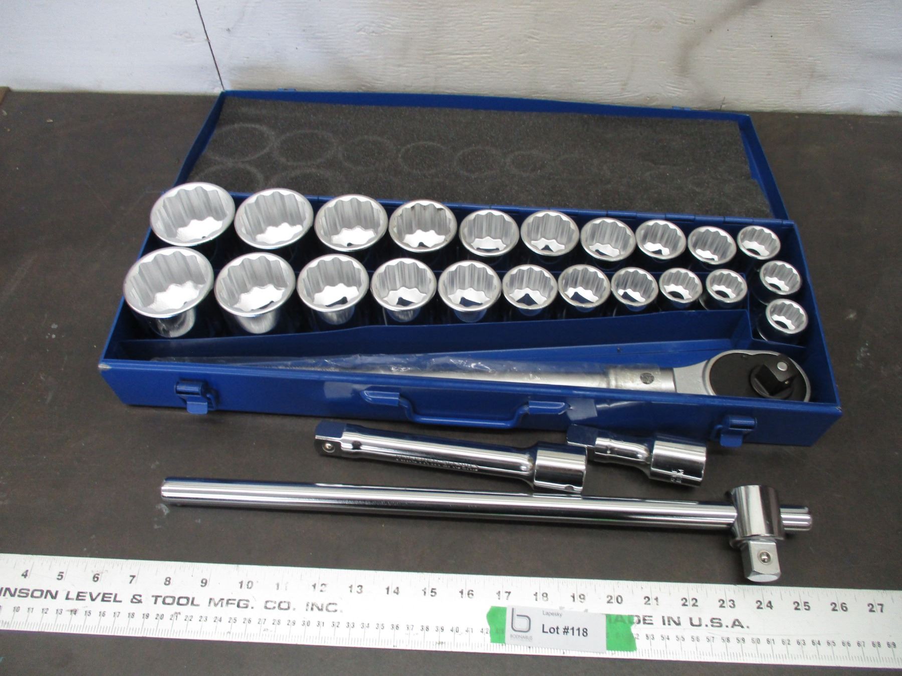 NEW Powerfist 26pcs 3/4" Professional socket set in case