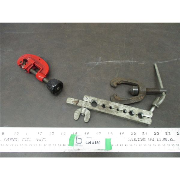 Pipe Cutter + Flaring tool