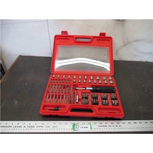 Ratchet bits + socket set