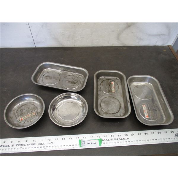 (5) Magnetic parts trays