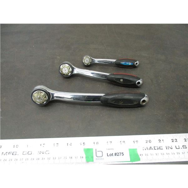 (3) Ratchet wrenches
