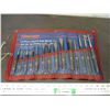 Image 1 : Westward 14 piece punch + chisel set - wall pouch