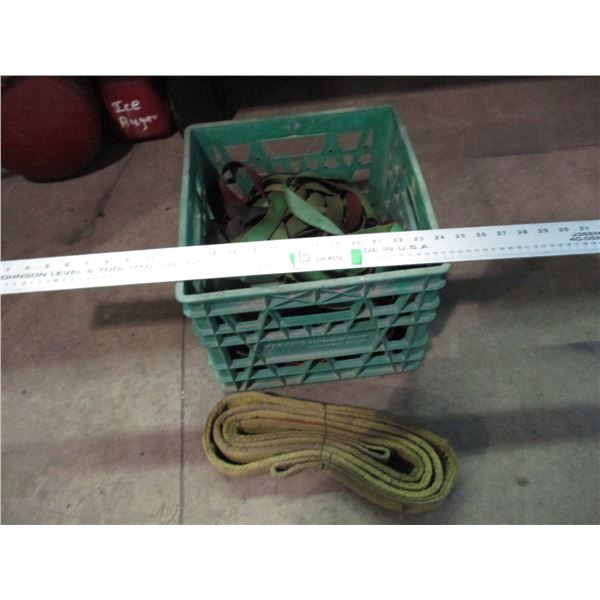 Crate with tie down straps