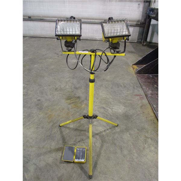 Worklight on stand with spare bulbs