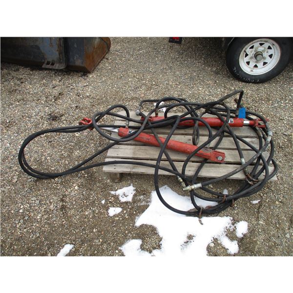 (2) Hydraulic cylinders (shurlift)
