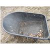 Image 2 : Wheel Barrow (cracked bottom)