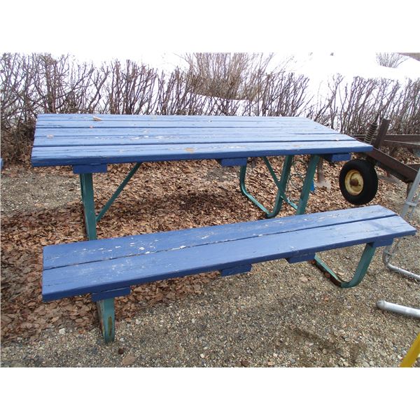 Metal/Wood Picnic table - 72" long