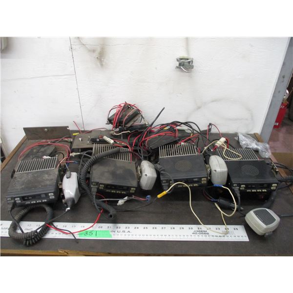 Lot of 4+ VHF Radio's + antennae's