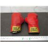Image 1 : Pair of boxing gloves - 16