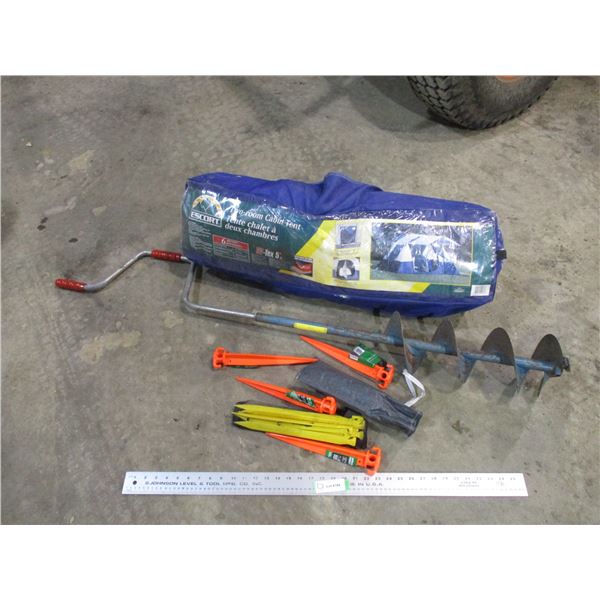 (2) room cabin tent with ice auger