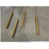 Image 3 : (4) Weiner roasting camp sticks