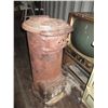 Image 1 : Harriston potbelly stove "NO 3" steel - brick lined