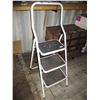 Image 1 : Step ladder - 48" tall (3 step)