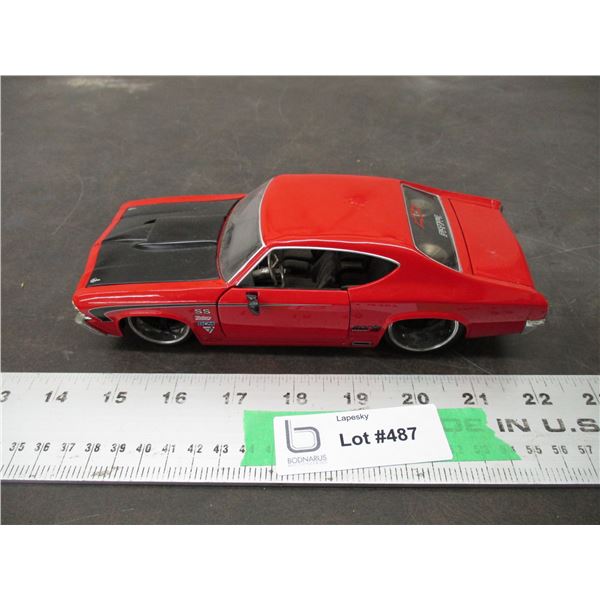 Chevy Chevelle SS - 8" long