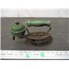 Image 1 : Coleman gas iron - green