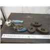 Image 1 : Coleman gas iron with sad iron weights