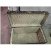 Image 5 : vintage trunk