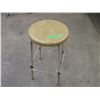 Image 1 : Metal stool