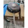 Image 9 : Lot of 3 Assorted Frying Pans & 1 small Baking Pan