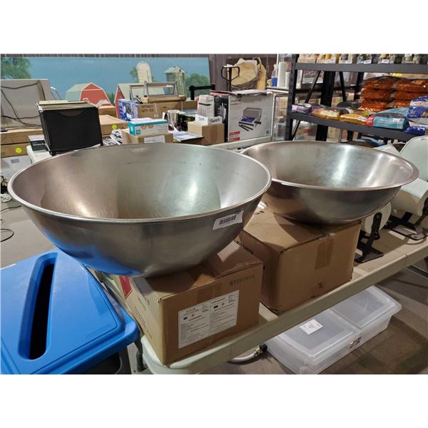 Lot of 2 Large Mixing Bowls 21" & 19" Diameter