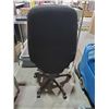 Image 3 : Hight Back Office Chair on Casters - Missing One Arm Cover