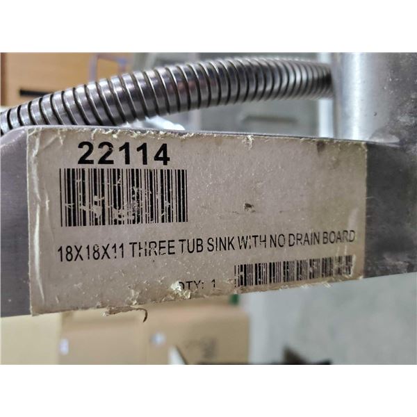 18x18x11 Three Tub Sink With No Drainboard