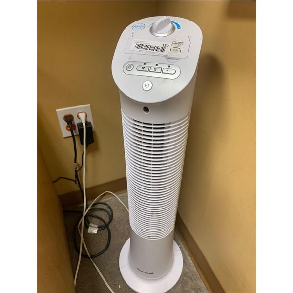 Febreeze Floor oscilating fan