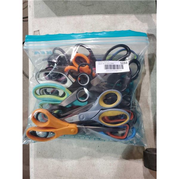 Lot of Assorted Scissors