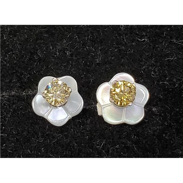 14K White Gold Diamonds(0.2Ct,I1-I2,Brownish Yellow) Stud Earrings (~weight 0.53g), Made in Canada, 