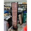 Image 2 : Free Standing Slat wall Display Rack withÊ Signage Hangers 5'x1'