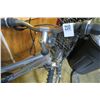 Image 2 : Roadster Mountain Bike