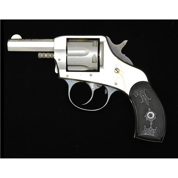 HARRINGTON & RICHARDSON BULLDOG DA REVOLVER.