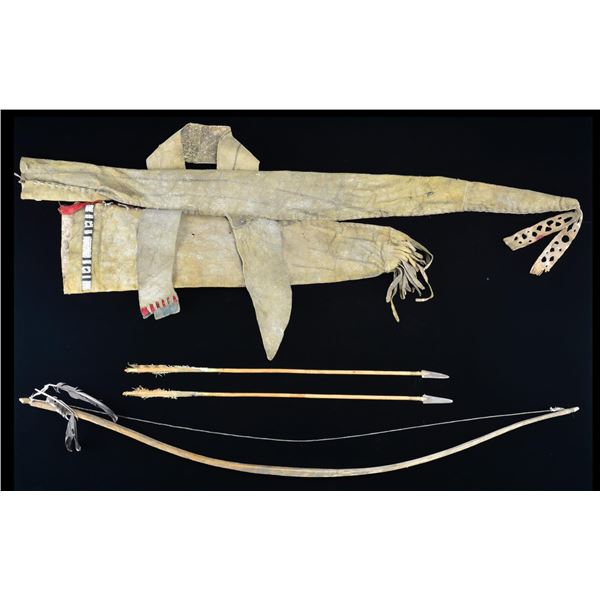 AMERICAN INDIAN BOW, ARROWS, QUIVER / BOW POUCH.