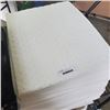 Image 2 : 100 NEW SPILL ABSORBANT PADS