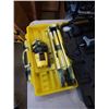 Image 2 : LASER LEVEL AND AIR NAILER
