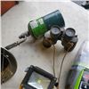 Image 3 : PROPANE HEATER, SHOPLIGHT, BUSHNELL BINOCULARS AND BISSELL VACUUM WORKING NO CHARGER
