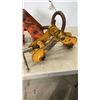 Image 2 : 3 LIFTING CLAMPS - TWO 3 TON