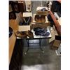 Image 1 : 5 AIR TOOLS, LOAD STRAP, JACKS AND SHOES