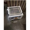 Image 2 : MAGNUM SANDBLASTING CABINET