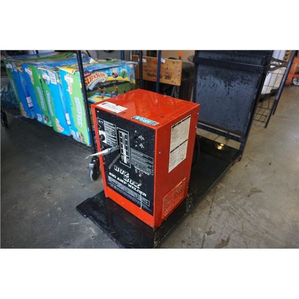 BUZ BOX 230 AMP WELDER