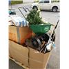 Image 3 : PALLET OF ESTATE GOODS