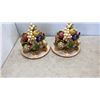Image 1 : PAIR OF FITZ AND FLOYD PORCELAIN WALL LOOSE LEAF SCOUNCES
