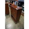 Image 2 : VINTAGE GENERAL ELECTRIC CABINET