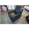 Image 1 : BLACK LEATHER LAZBOY CLASSICS RECLINER