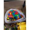Image 2 : 2 BOXES OF DUPLO AND KIDS FOLDING CHAIR