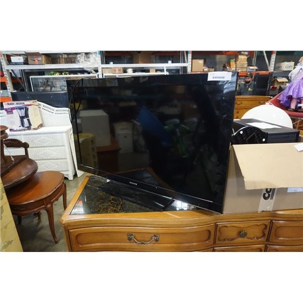 SONY 40 INCH LCD TV