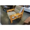 Image 1 : PINE ARMCHAIR
