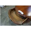 Image 8 : 3 PIECE SEBASTIAN DE LORENZIS CHERRY WOOD COFFEE AND ENDTABLE SET