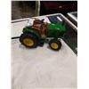 Image 2 : ERTL JOHN DEERE DIE CAST TRACTOR AND HAY BAILER NO585 AND DIE CAST JOHN DEERE TRAILER